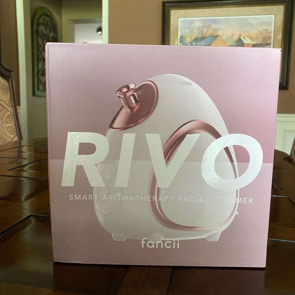 Fancii Smart Rivo Aromatherapy Facial Steamer. New